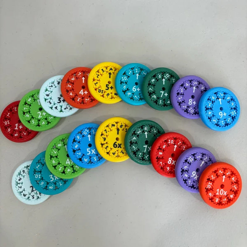 "Fidget spinners" su matematikos užduotim