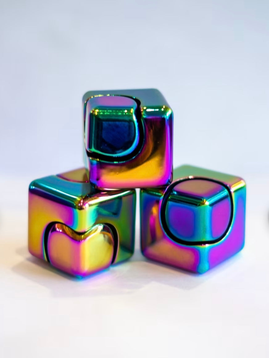 "Fidget cube" suktukas